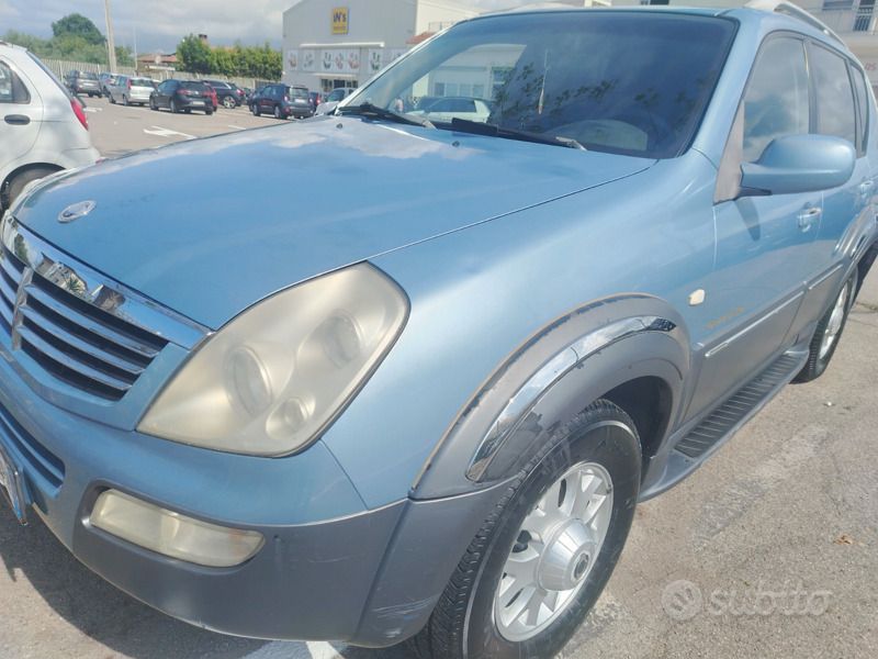 Usata Ssangyong (KGM) Rexton 2004 Blu SUV