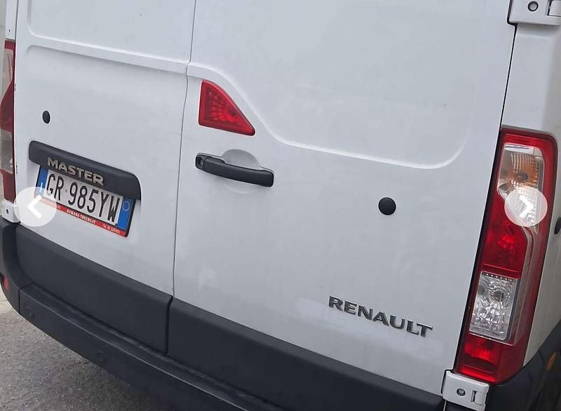 Usata Renault Master 136 CV (100 kW) 2023 Bianco Monovolume