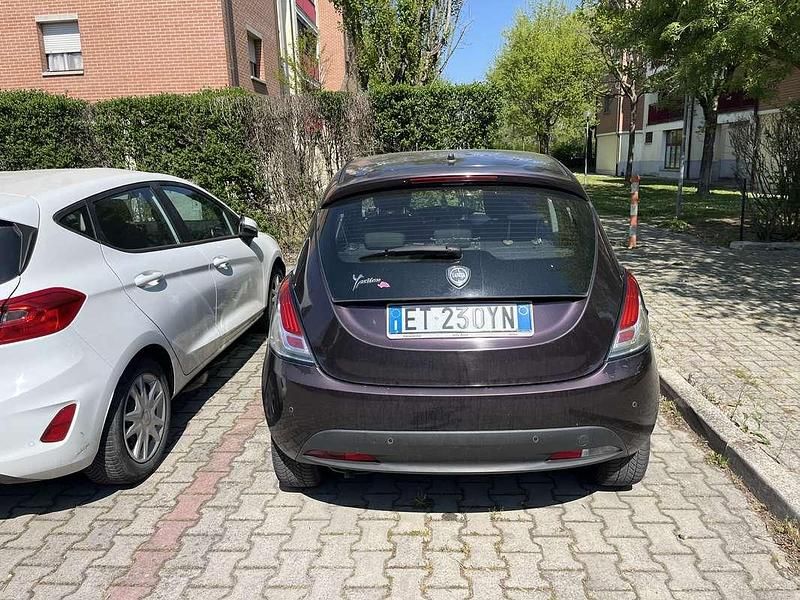 Usata Lancia Ypsilon 69 CV (50 kW) 2014 Utilitaria