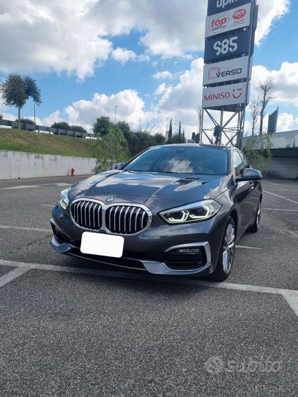 Usata BMW 116 Luxury Line 116 CV (85 kW) 2020 Grigio Utilitaria