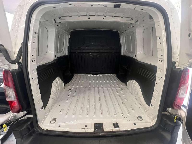 Usata Opel Combo 102 CV (75 kW) 2020 Bianco Monovolume