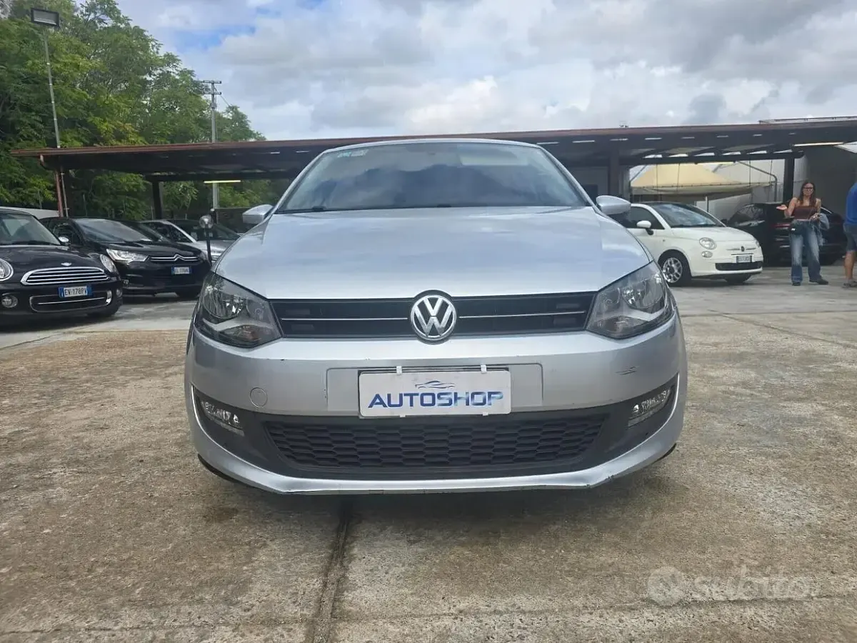 Usata VW Polo Comfortline 75 CV (55 kW) 2012 Grigio Utilitaria