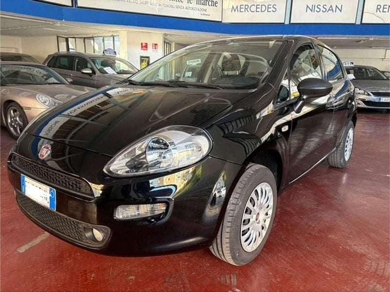 Usata Fiat Punto Street 77 CV (56 kW) 2018 Nero Berlina