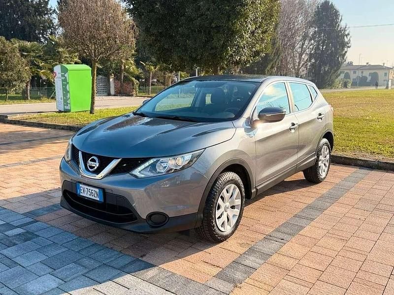 Usata Nissan Qashqai Tekna 110 CV (80 kW) 2010 Grigio SUV