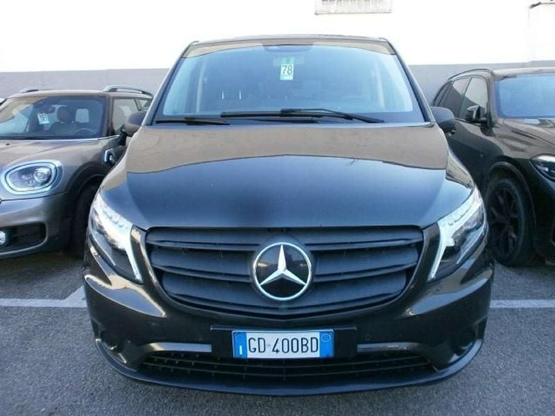 Usata Mercedes Vito 190 CV (139 kW) 2020 Grigio Furgone