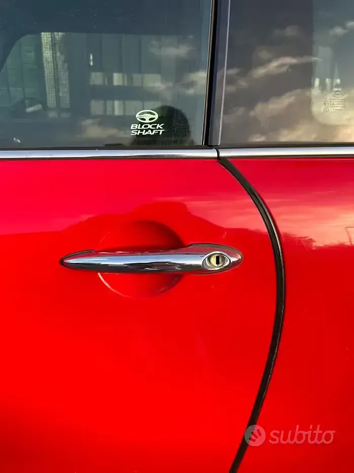 Usata Mini Cooper Coupé 75 CV (55 kW) 2004 Rosso Coupé