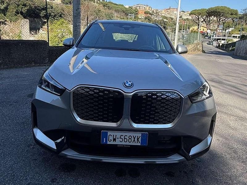 Usado BMW iX1 xLine 67 kW (92 CV) 2024 Plateado SUV