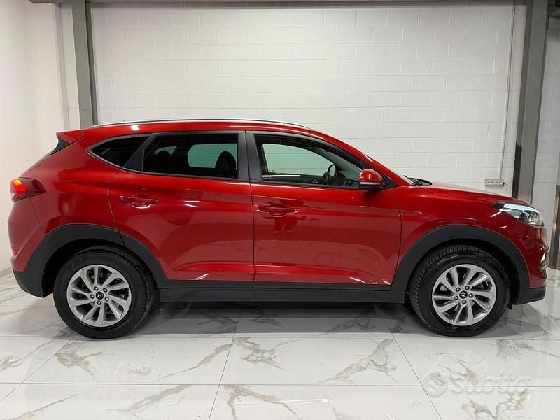 Usata Hyundai Tucson Comfort 116 CV (85 kW) 2015 Rosso SUV