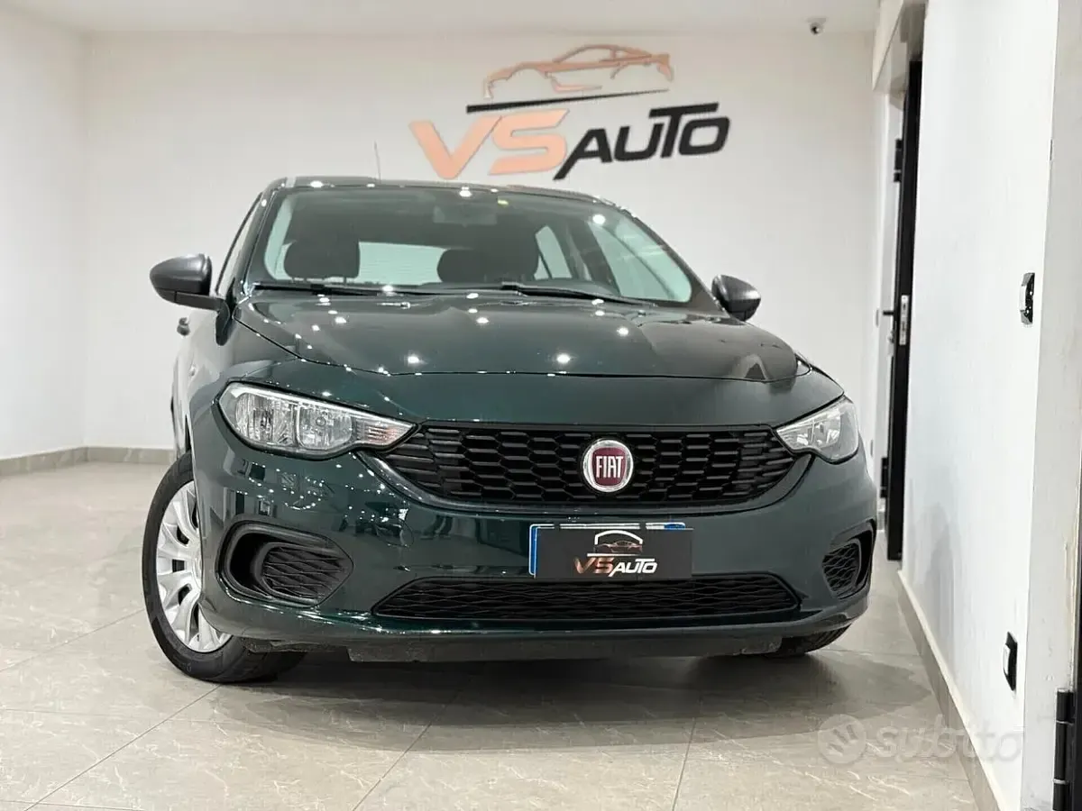Usata Fiat Tipo Business 95 CV (69 kW) 2019 Verde Berlina