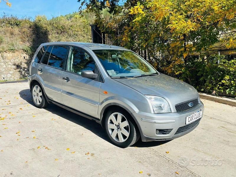 Usata Ford Fusion 68 CV (50 kW) 2003 Berlina