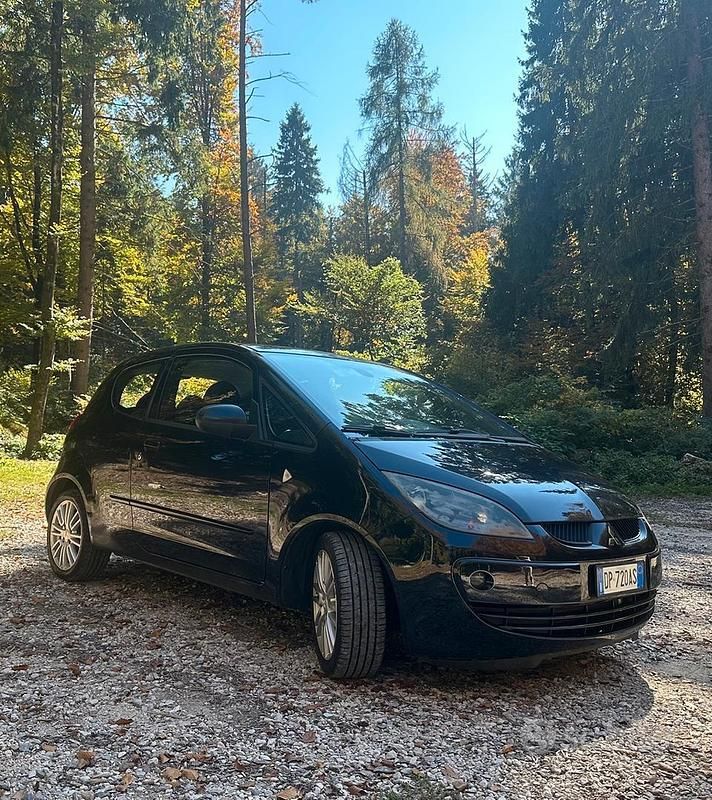 Usata Mitsubishi Colt 75 CV (55 kW) 2008 Nero Berlina