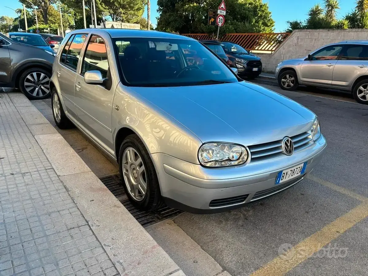 Usata VW Golf IV 130 CV (95 kW) 2002 Grigio Berlina