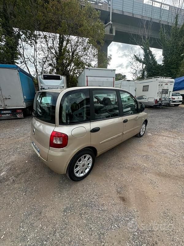 Brugt Fiat Multipla 120 HK (88 kW) 2009 Gul MPV