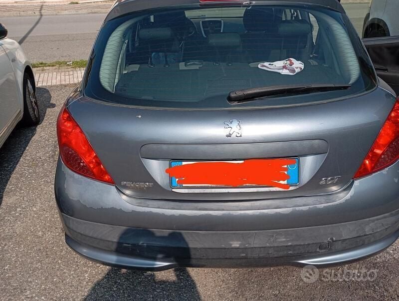 Usata Peugeot 207 2010 Grigio Utilitaria