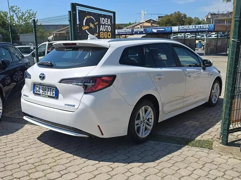 Usata Toyota Corolla Active 98 CV (72 kW) 2020 Bianco Station wagon
