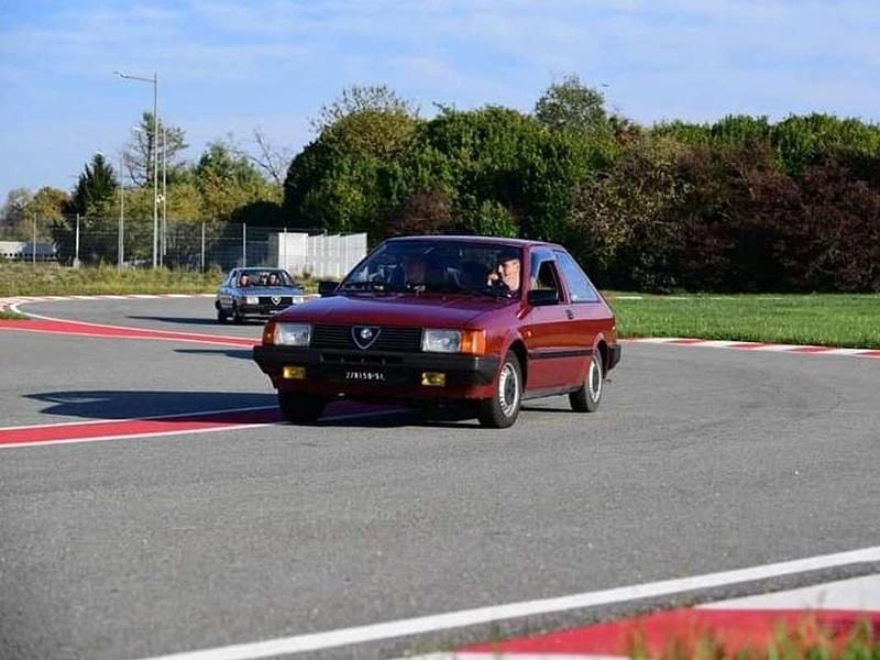 Usata Alfa Romeo Arna 63 CV (46 kW) 1985 Utilitaria