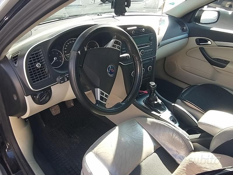 Usata Saab 9-3 150 CV (110 kW) 2007 Nero Station wagon