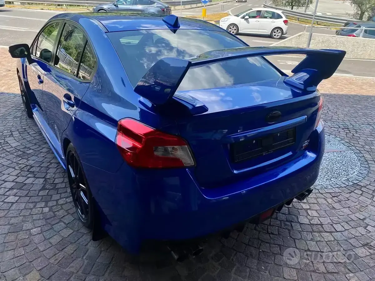 Usata Subaru Impreza 300 CV (220 kW) 2016 Bluazzurro Berlina