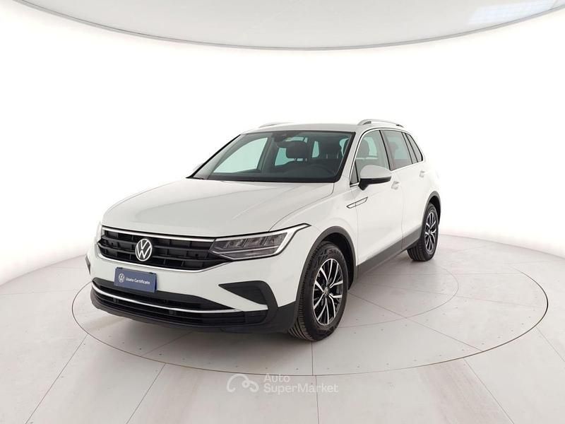 Usata VW Tiguan Life 131 CV (96 kW) 2021 Bianco SUV