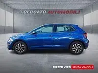 Usata VW Polo Life 95 CV (69 kW) 2024 Blu Utilitaria