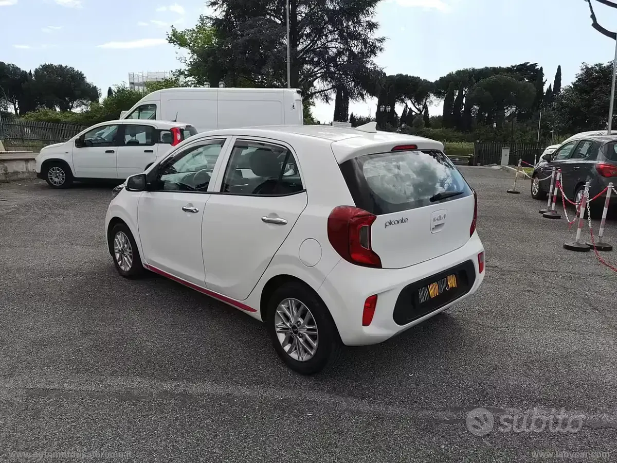 Gebraucht Kia Picanto 65 PS (47 kW) 2022 Weiß Kleinwagen