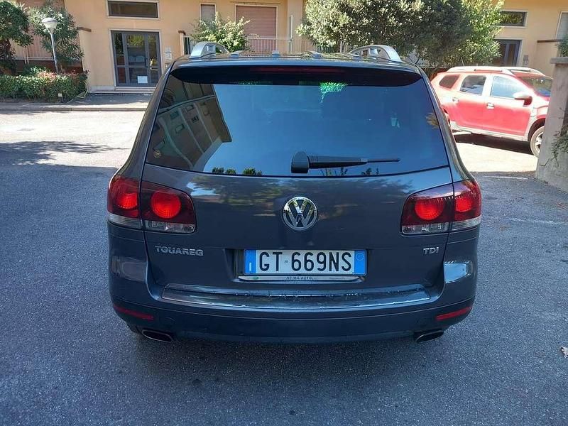 Usata VW Touareg Style 174 CV (127 kW) 2007 Verde SUV