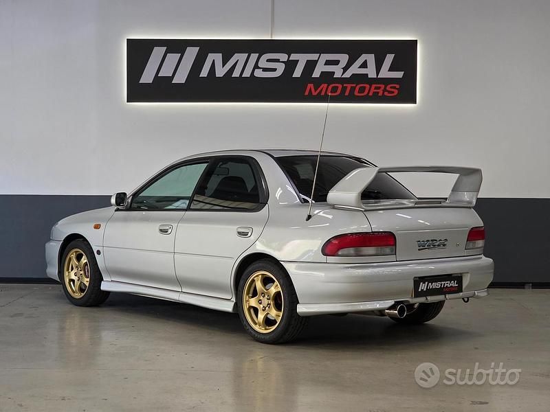 Usata Subaru Impreza 280 CV (205 kW) 1999 Grigio Berlina