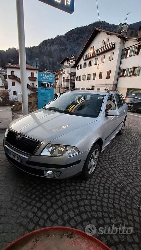 Usata Skoda Octavia Ambiente 105 CV (77 kW) 2007 Grigio Station wagon