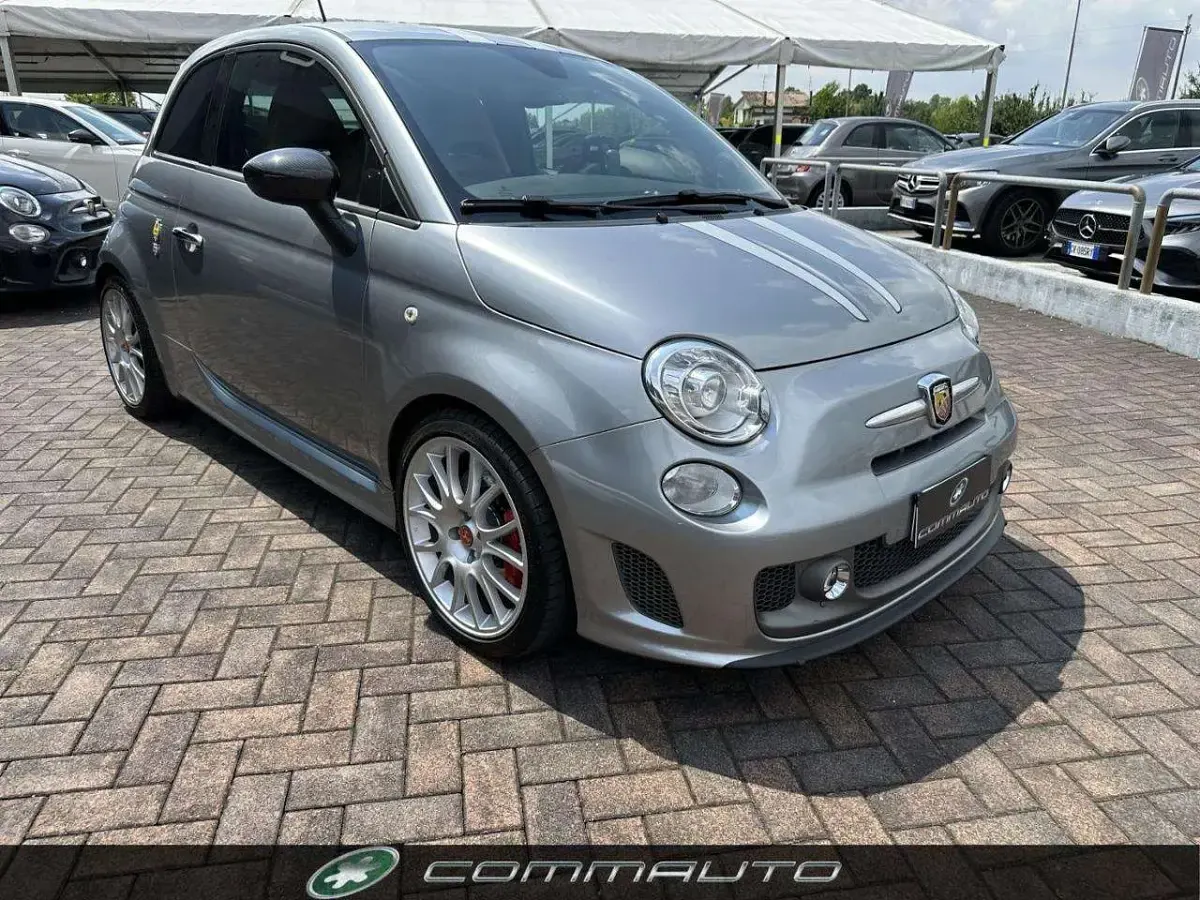 Usata Abarth 695 179 CV (131 kW) 2011 Grigio Utilitaria