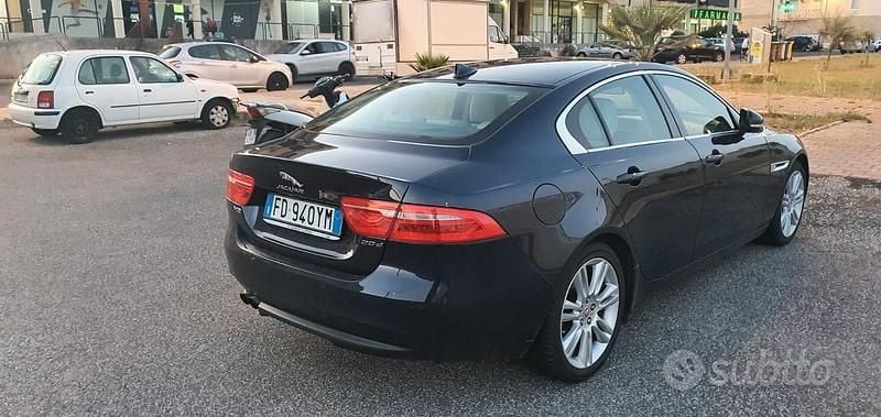 Usata Jaguar XE Portfolio 2016 Blu Berlina