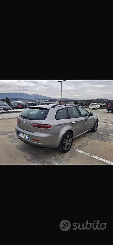 Usata Alfa Romeo 159 170 CV (125 kW) 2009 Grigio Station wagon