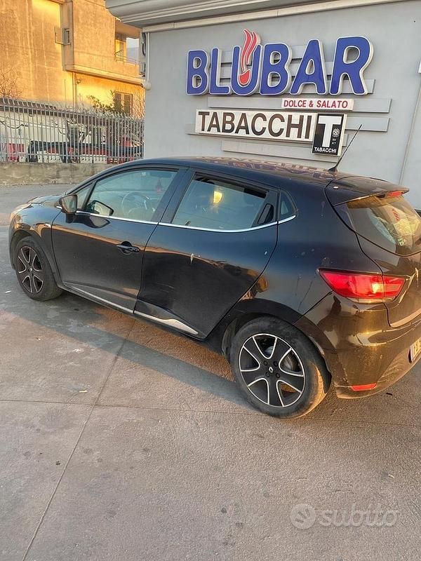 Occasion Renault Clio IV 90 PK (66 kW) 2015 Zwart Sedan