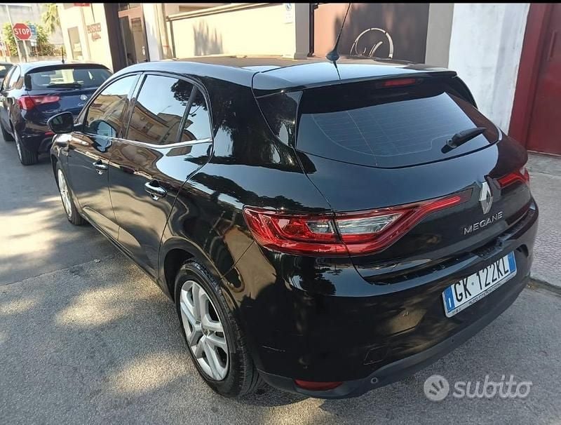 Usata Renault Mégane IV 110 CV (80 kW) 2017 Nero Berlina