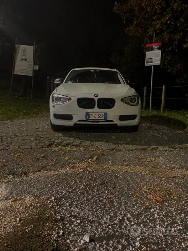 Bianco Usata 2015 BMW 114 Due volumi | 7600 € (Buon prezzo) - Immagine 1/4