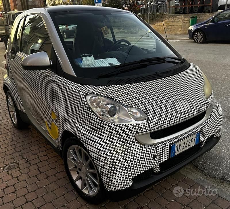 Begagnad Smart ForTwo Coupé Passion 71 HK (52 kW) 2009 Vit Sportkupé