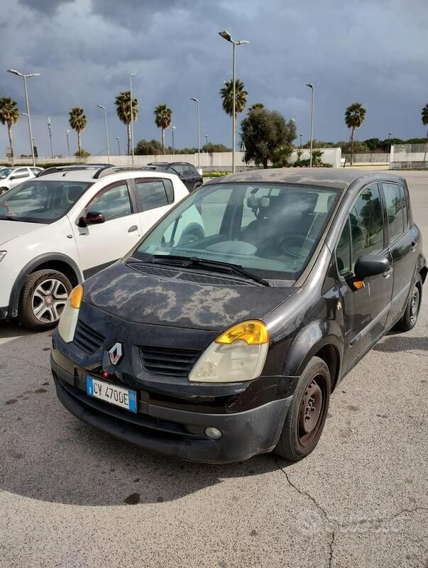 Usata 2005 Renault Modus Monovolume | 1100 € - Immagine 1/4