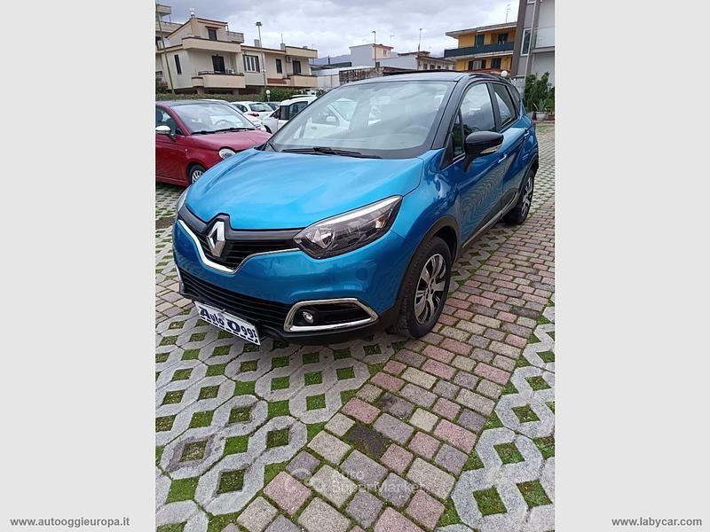 Usata Renault Captur Zen 90 CV (66 kW) 2017 Blu SUV