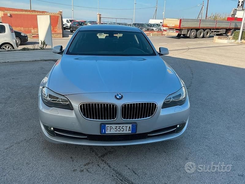 Usata BMW 520 184 CV (135 kW) 2010 Grigio Berlina