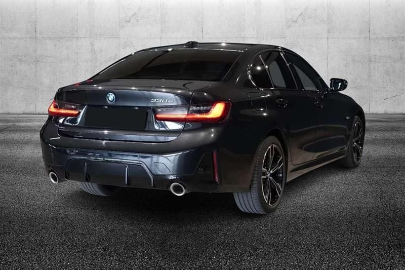 Usata BMW 330e M Sport 292 CV (214 kW) 2023 Nero Berlina