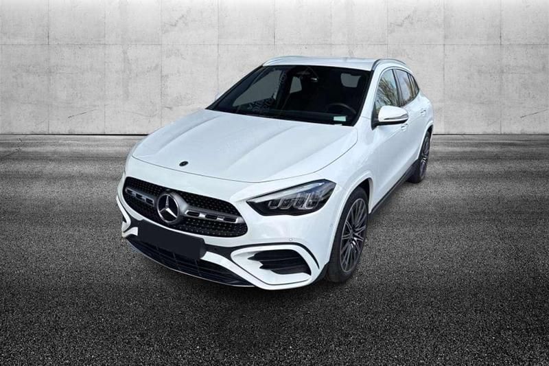 Usata Mercedes GLA200 AMG Line Premium 163 CV (119 kW) 2024 Bianco SUV