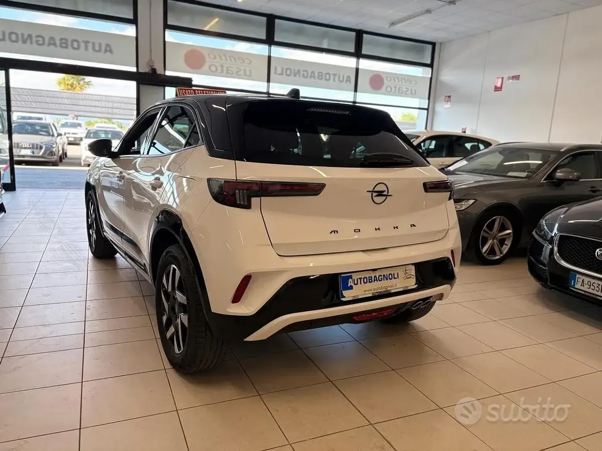 Usata Opel Mokka 131 CV (96 kW) 2025 Bianco SUV