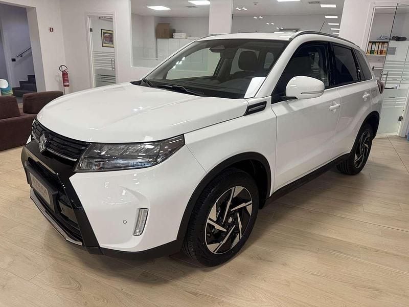 Nuova Suzuki Vitara 114 CV (83 kW) 2026 Bianco SUV