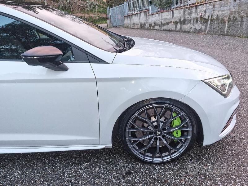 Usata Seat Leon CUPRA 300 CV (220 kW) 2018 Bianco Berlina