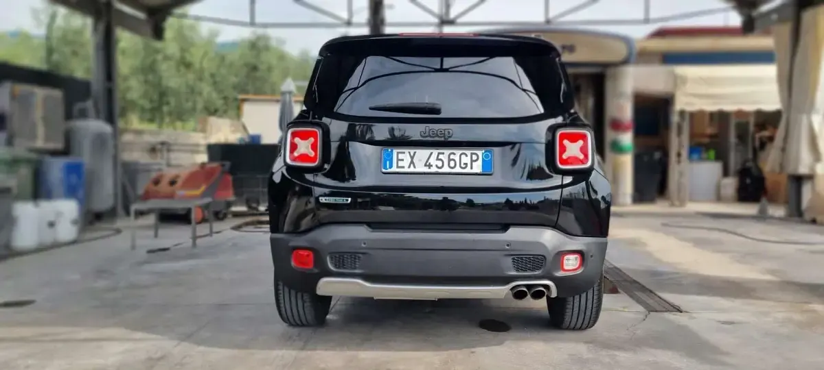Usata Jeep Renegade Limited 120 CV (88 kW) 2015 Nero SUV