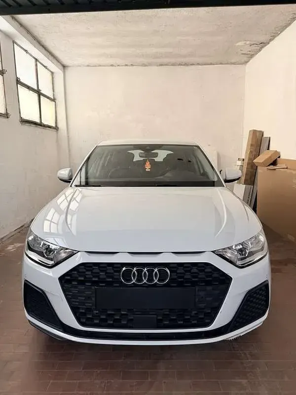 Usata Audi A1 Sportback Admired 95 CV (69 kW) 2019 Bianco Utilitaria