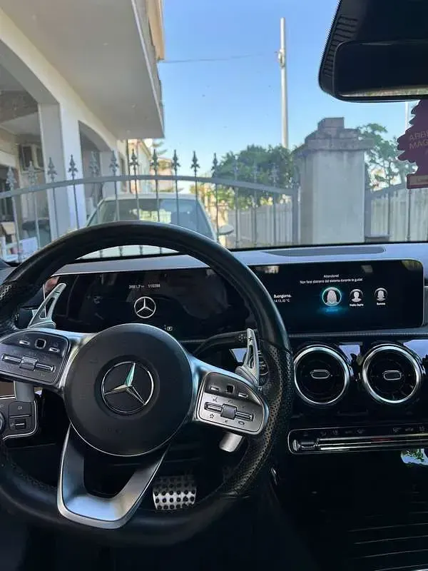 Usata Mercedes A180 Premium 116 CV (85 kW) 2019 Berlina