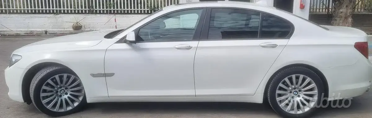 Usata BMW 730 245 CV (180 kW) 2009 Bianco Berlina