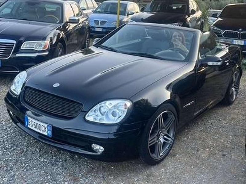 Usata Mercedes SLK200 AMG 163 CV (119 kW) 2001 Nero Cabrio