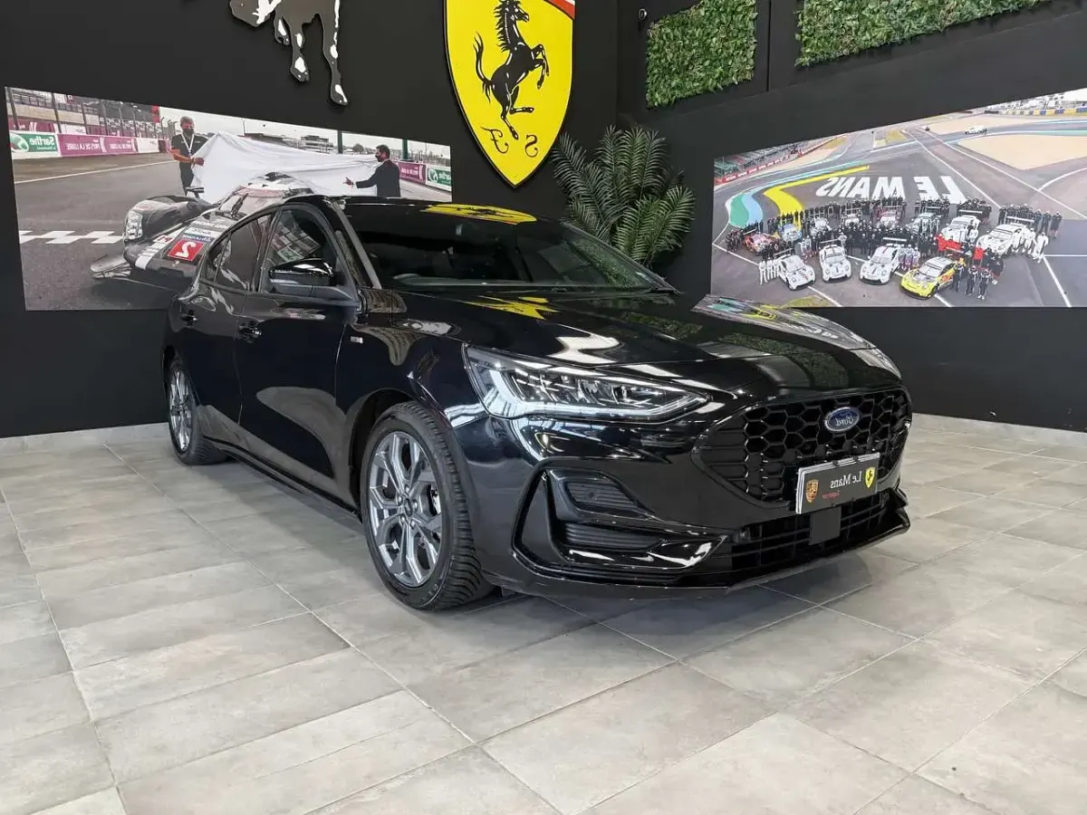 Usata Ford Focus ST-Line X 155 CV (114 kW) 2024 Agate black metallic Berlina