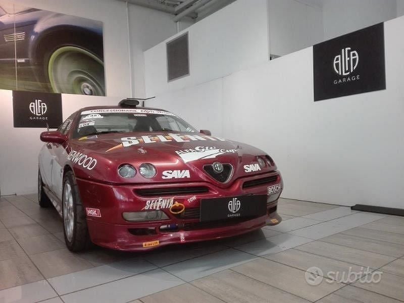 Usata Alfa Romeo GTV 201 CV (147 kW) 1995 Bordeaux Coupé